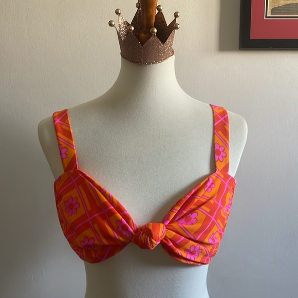 Show Me Your Mumu Sunrise Bathing Suit Top - Picture 8 of 11